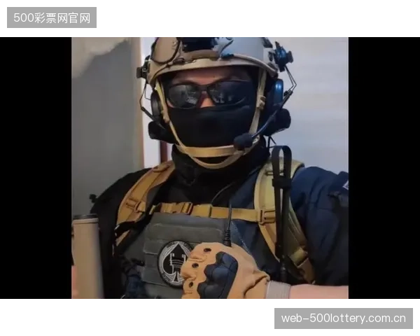哥伦比亚高大化防线成型，或为克制德国队等高中锋战术提供蓝本。